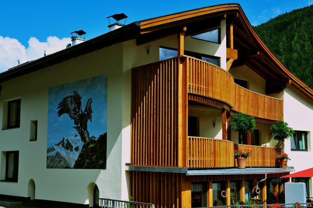 Adler Hotel-Pension Fulpmes Exterior foto